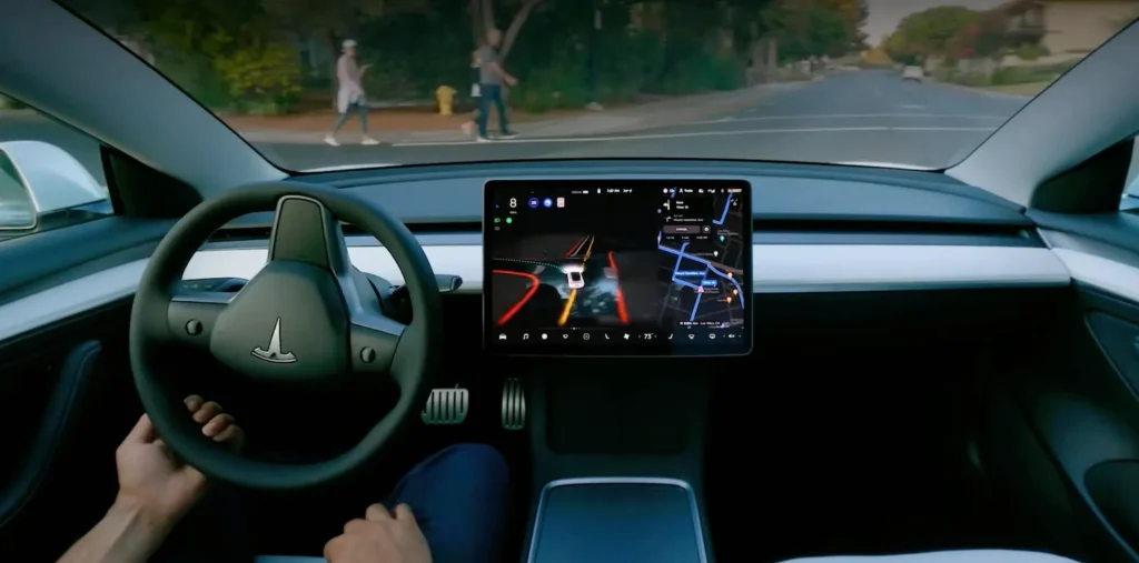 ระบบ Full Self-Driving ผิดพลาด! Tesla ขับฝ่าไม้กั้นทางรถไฟ กลายเป็นคลิปไวรัล