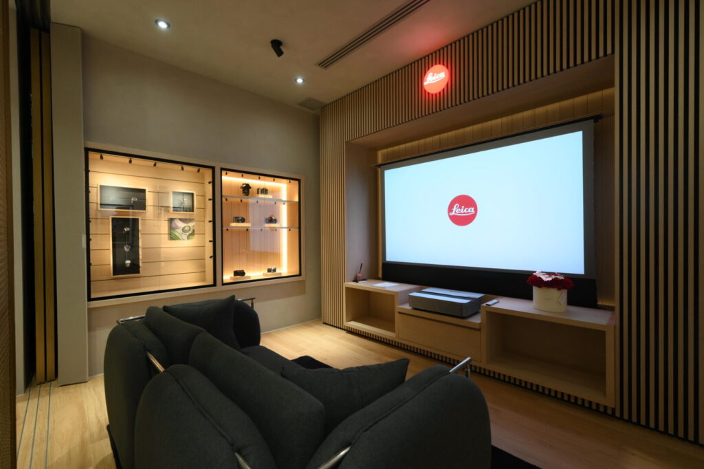 Leica