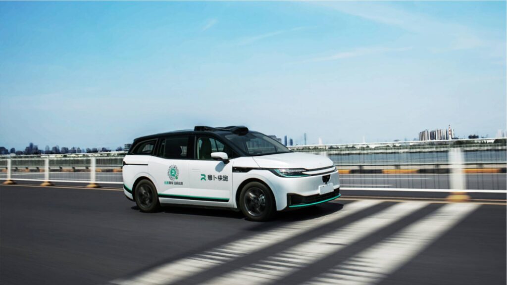 CAR Inc ล้ำ เปิดให้เช่า Apollo Go รถยนต์ไร้คนขับผ่านแอป ที่แรกในจีน
