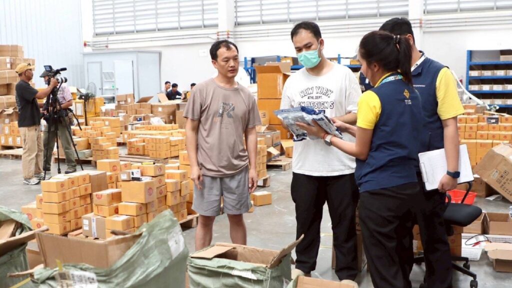 กระทรวงอุตฯ กวาดล้างปลั๊ก-สินค้าเถื่อน ไม่มีมอก. ดัมพ์ตลาดไทย ยึดของกลาง 7.2 ล้านบาท