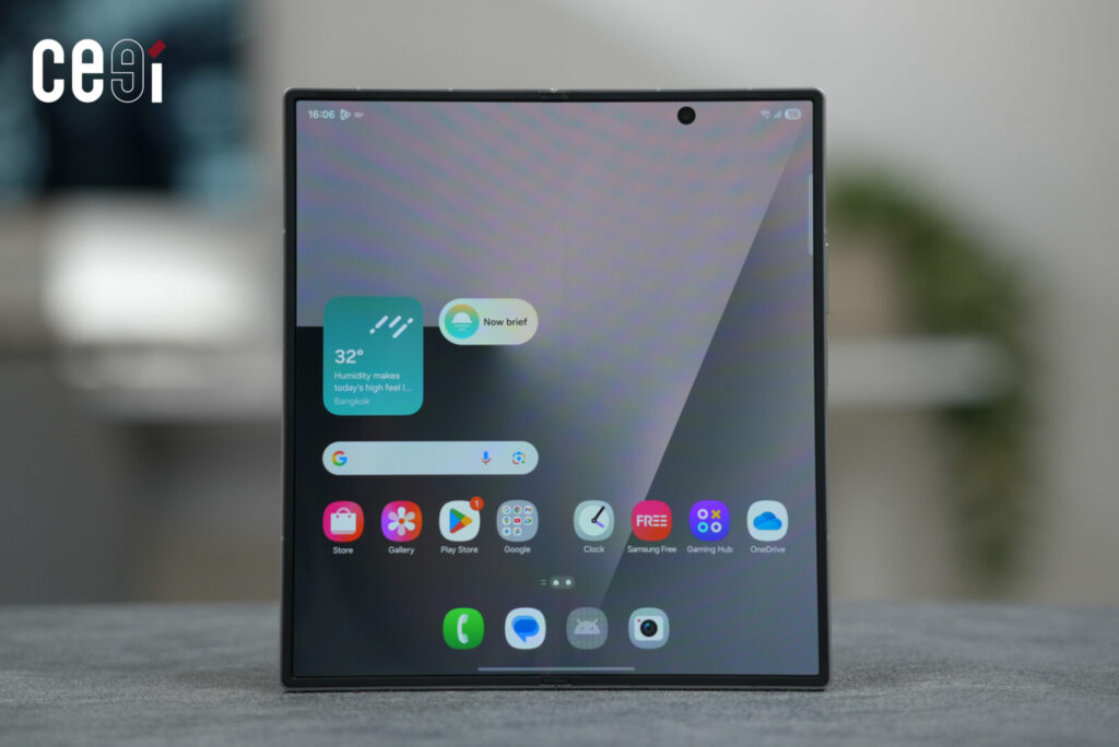 คุ้น ๆ นะ Samsung เปิดตัว Glass UI หน้าตาคล้าย Liquid Glass ของ iOS 26