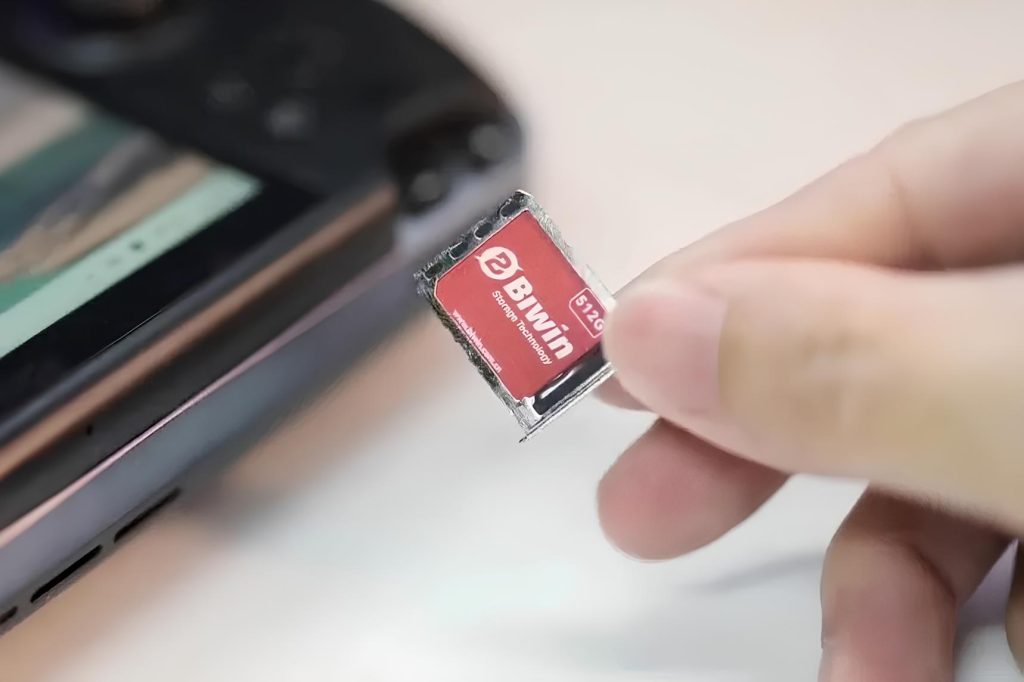 Biwin ผู้ผลิตหน่วยความจำจีน เปิดตัว Mini SSD เล็กเท่าซิมมือถือ