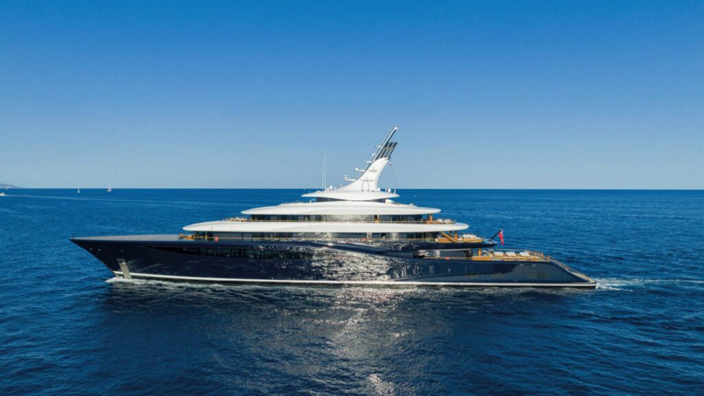 Breakthrough เรือยอชต์สุดหรูของ Bill Gates ประกาศขาย 20,000 ล้านบาท
