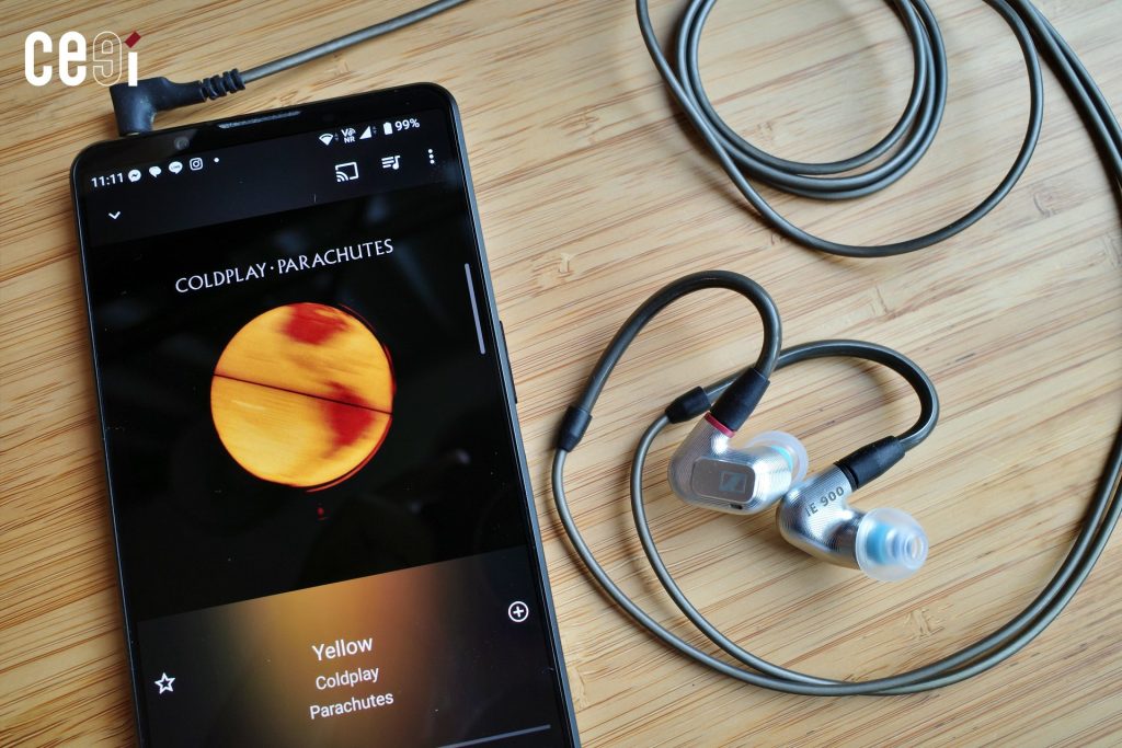 เล่นเพลงแบบ Hi-Res บนแอป Music ของ Xperia 1 VII กับหูฟัง Sennheiser IE900