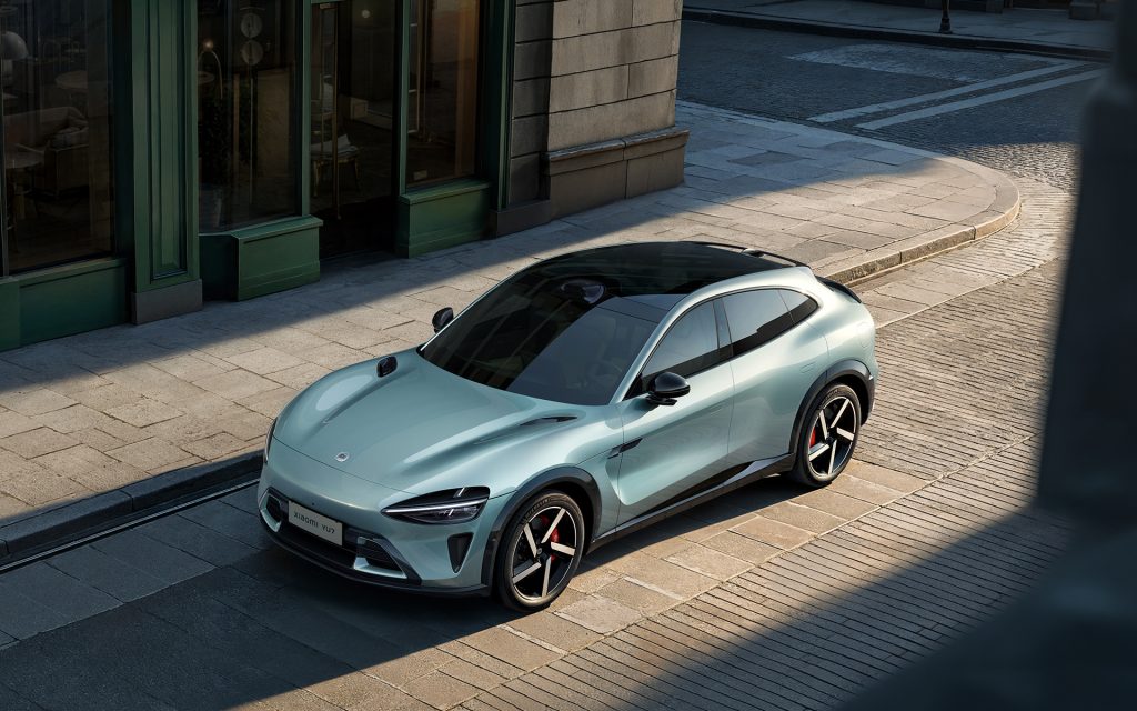 ซีอีโอ Xiaomi ลงทุนซื้อ Tesla Model Y 3 คัน มาชำแหละศึกษาคู่แข่ง