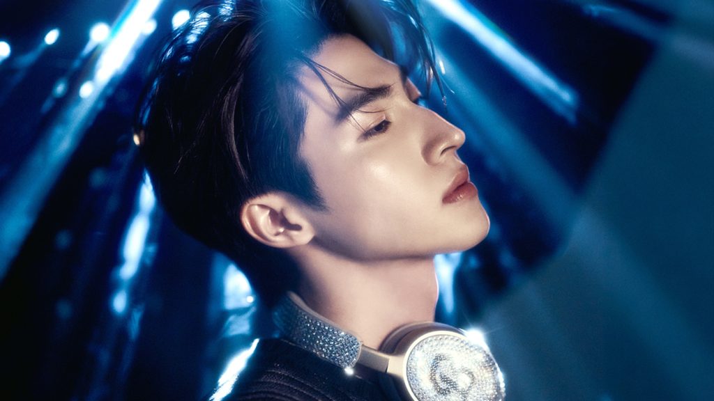 BLUE PONGTIWAT ก้าวสู่สายเพลงเต็มตัว เปิดตัวกับค่าย LOVEiS
