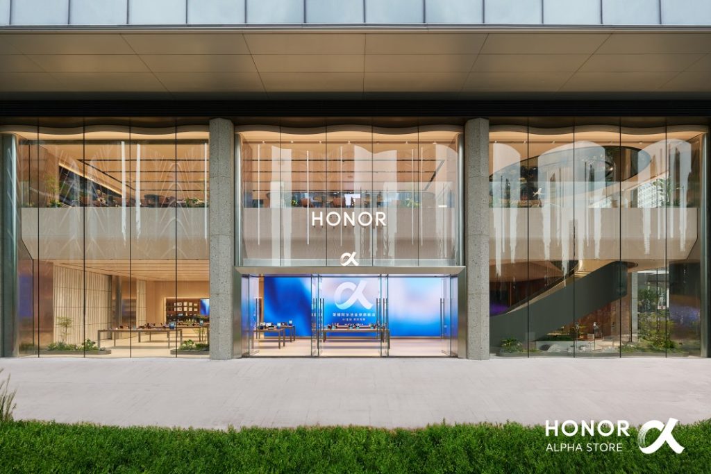 HONOR เปิดตัวแฟล็กชิปสโตร์ AI แห่งแรกที่เซิ่นเจิ้น โชว์วิสัยทัศน์ผู้นำระบบนิเวศอัจฉริยะ ตาม 'Alpha Plan'