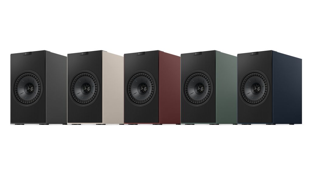ลำโพง KEF Coda W ทั้ง 5 สีคือ Dark Titanium, Nickel Grey, Vintage Burgundy, Moss Green และ Midnight Blue