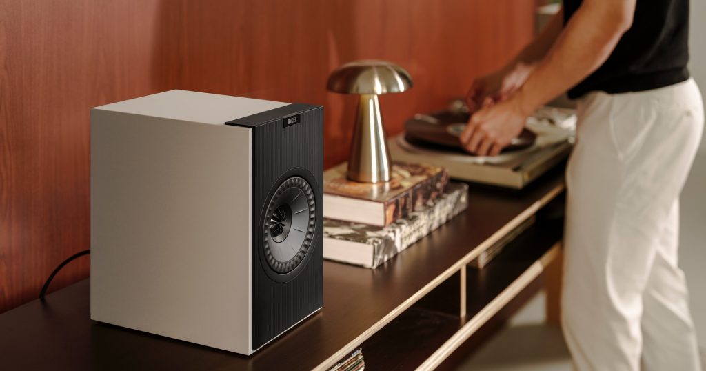 เปิดตัว KEF Coda W ลำโพงไร้สายเน้นผู้รักแผ่นเสียง รองรับ Bluetooth 5.4 aptX Adaptive ราคา 35,900 บาท