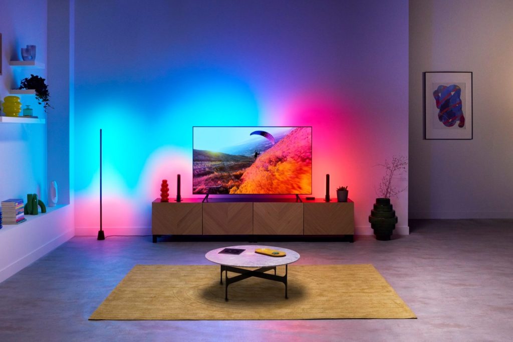 Signify เปิดตัว WiZ Entertainment Lighting ในไทย ชู HDMI Sync Box สร้างแสงสีตามภาพบนจอทีวี