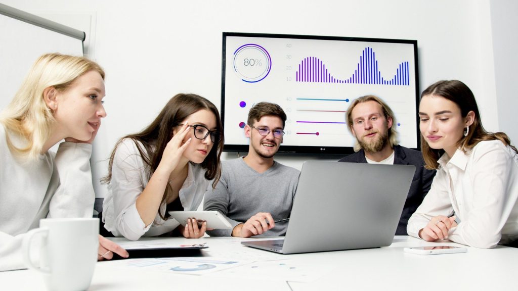 Gen Z เสี่ยงว่างงาน บริษัทระดับโลกใช้ AI มากกว่าจ้างเด็กจบใหม่