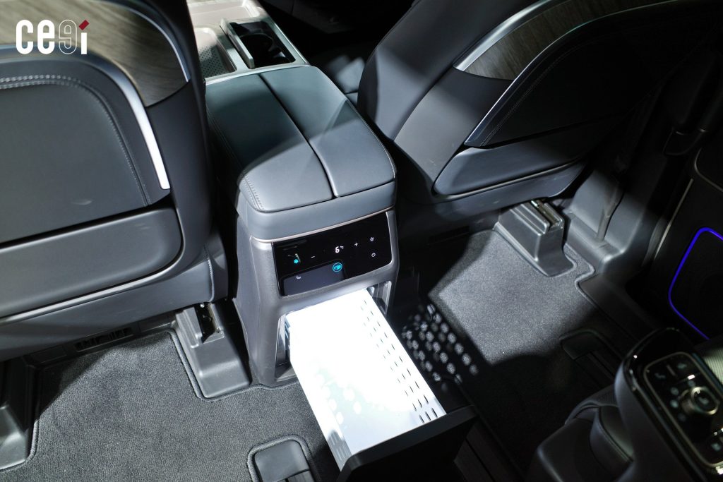 ตู้เย็นภายในรถ