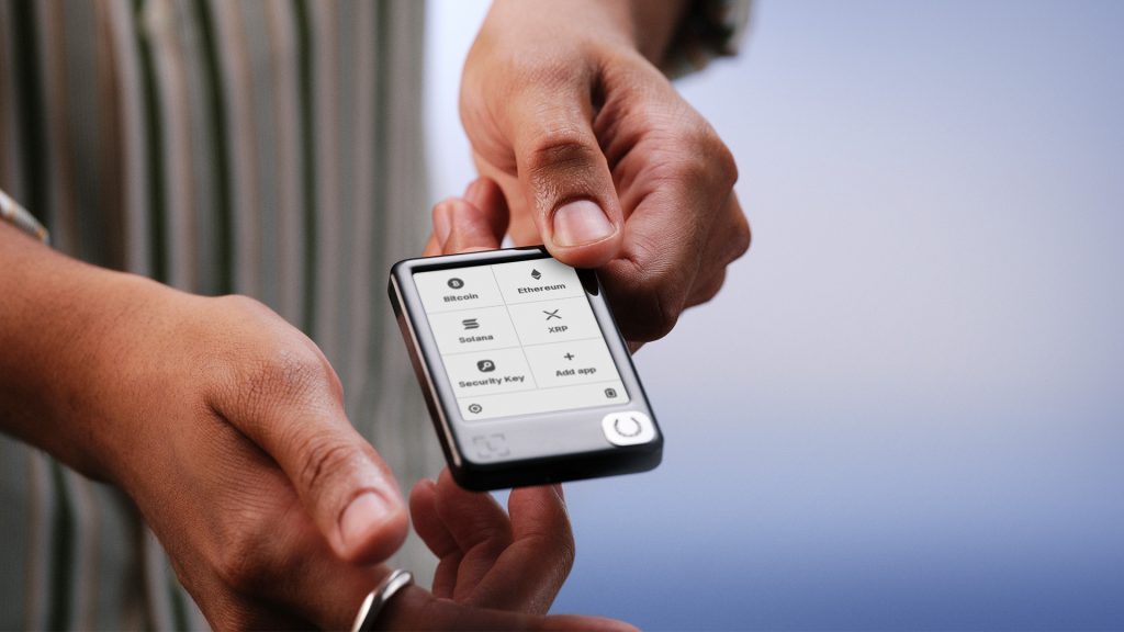 เปิดตัว “Ledger Nano Gen5” พร้อมโซลูชันใหม่ที่เข้าถึงง่ายสำหรับผู้ใช้คริปโท