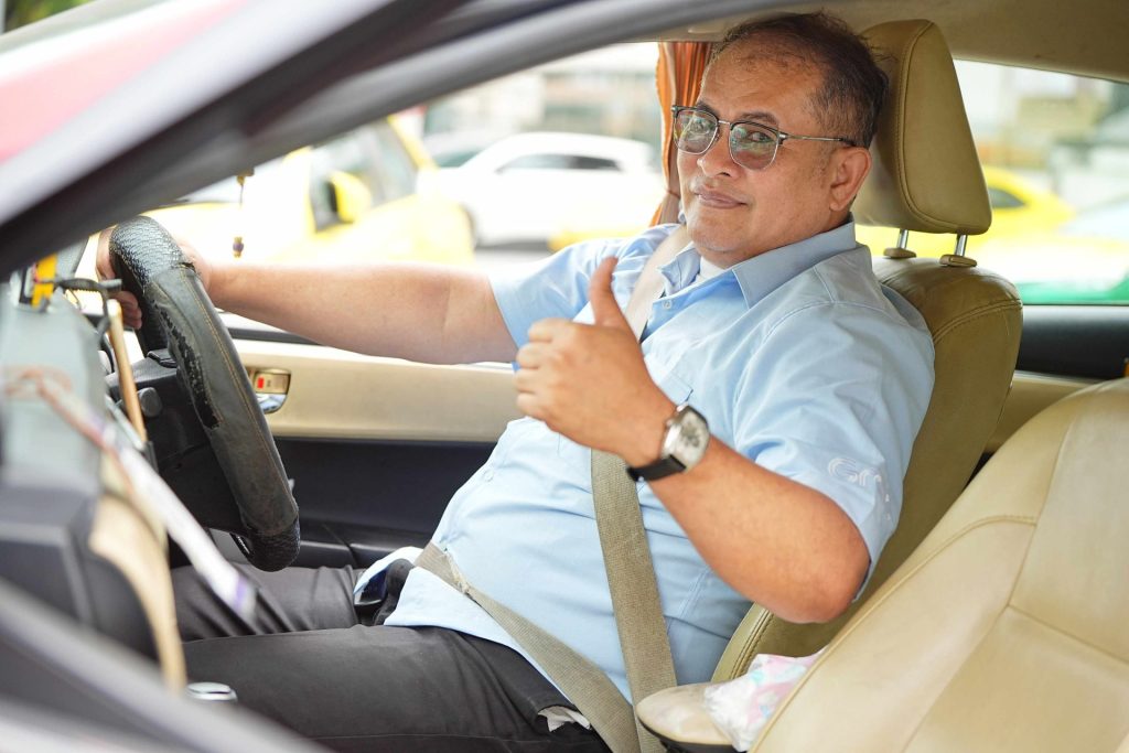 นายเดือน สุวรรณพุ่ม