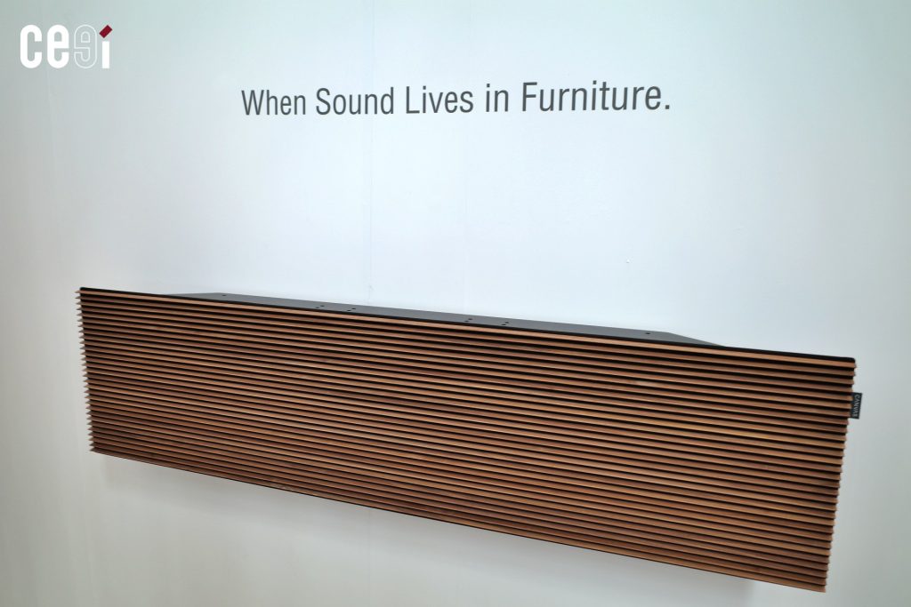 ติดตั้งลำโพง Canvas HiFi แบบชิ้นเดียว