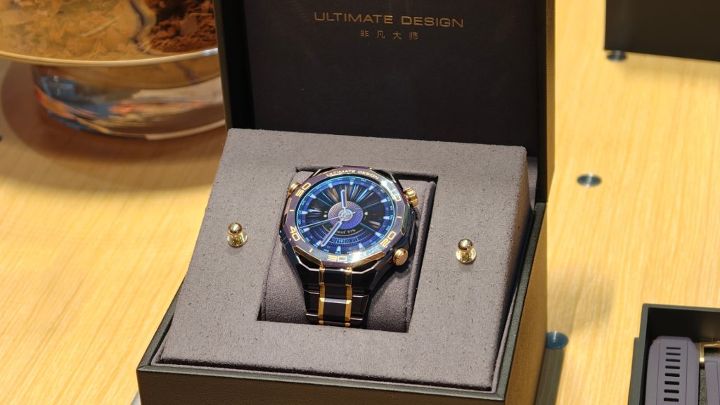 เปิดตัว HUAWEI WATCH ULTIMATE DESIGN Royal Gold สมาร์ตวอทช์ดีไซน์หรูรุ่นพิเศษ ฝังทองคำ 18K ผสานเซรามิกม่วง ดำน้ำลึก 150 เมตร เคาะราคา 109,990 บาท