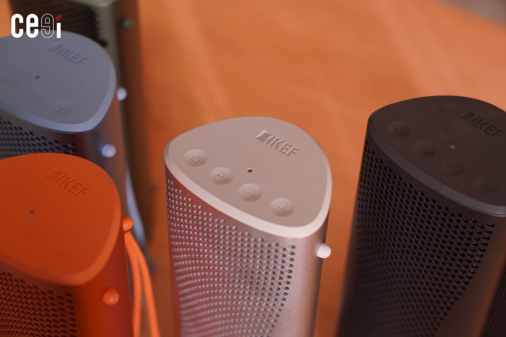 ปุ่มควบคุมด้านบนลำโพง KEF Muo