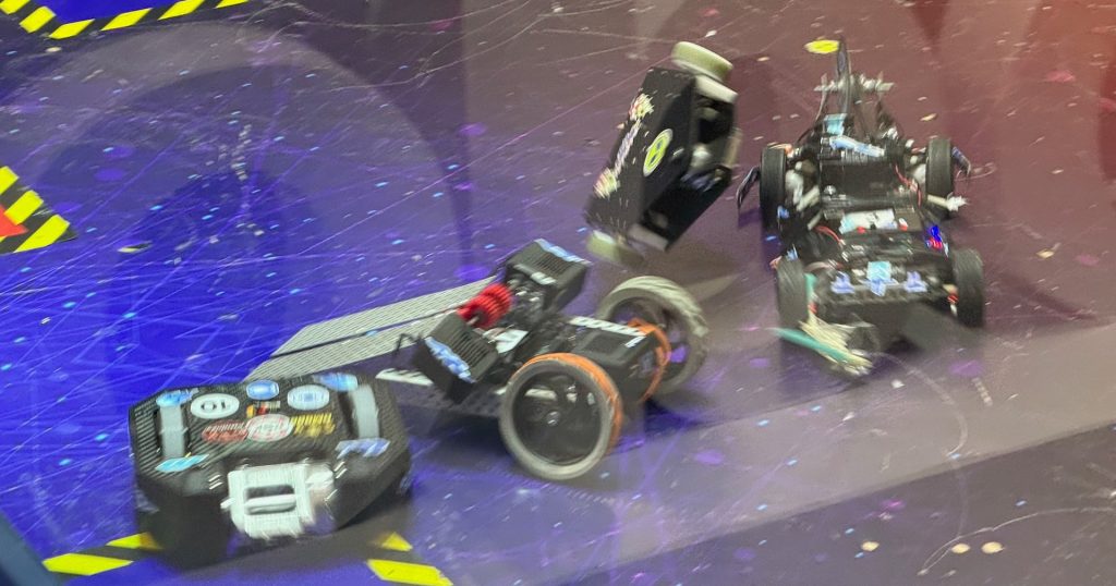 ธ.กรุงเทพ ผนึก MIT และ Cloud11 ปิดฉาก “AI & Robotics Hackathon 2025” พร้อมเผยโฉมสุดยอดทีมนวัตกรผู้คว้าชัย