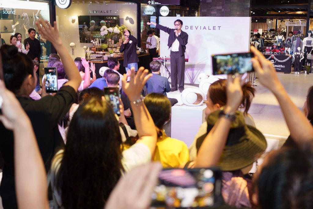 บรรยากาศในงาน Devialet Heritage Showcase ที่วง Lipta ขึ้นโชว์ Mini Concert