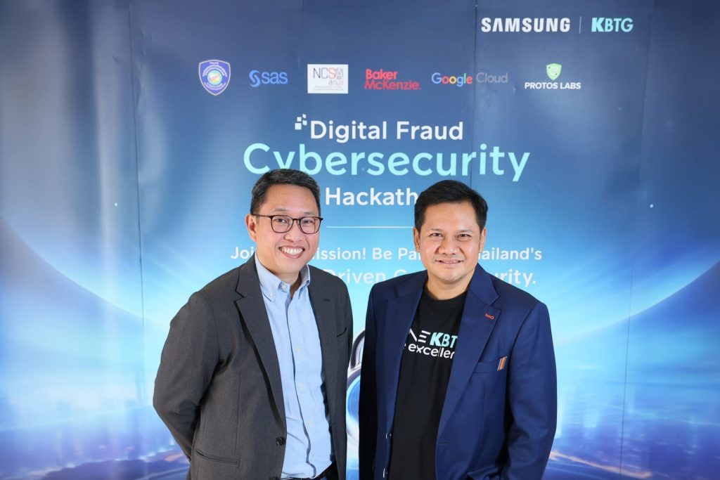 สิทธิโชค นพชินบุตร President of Mobile Experience Division บริษัท ไทยซัมซุง อิเลคโทรนิคส์ จำกัด และ เรืองโรจน์ พูนผล ประธานกลุ่มบริษัท กสิกร บิซิเนส-เทคโนโลยี กรุ๊ป (KBTG)