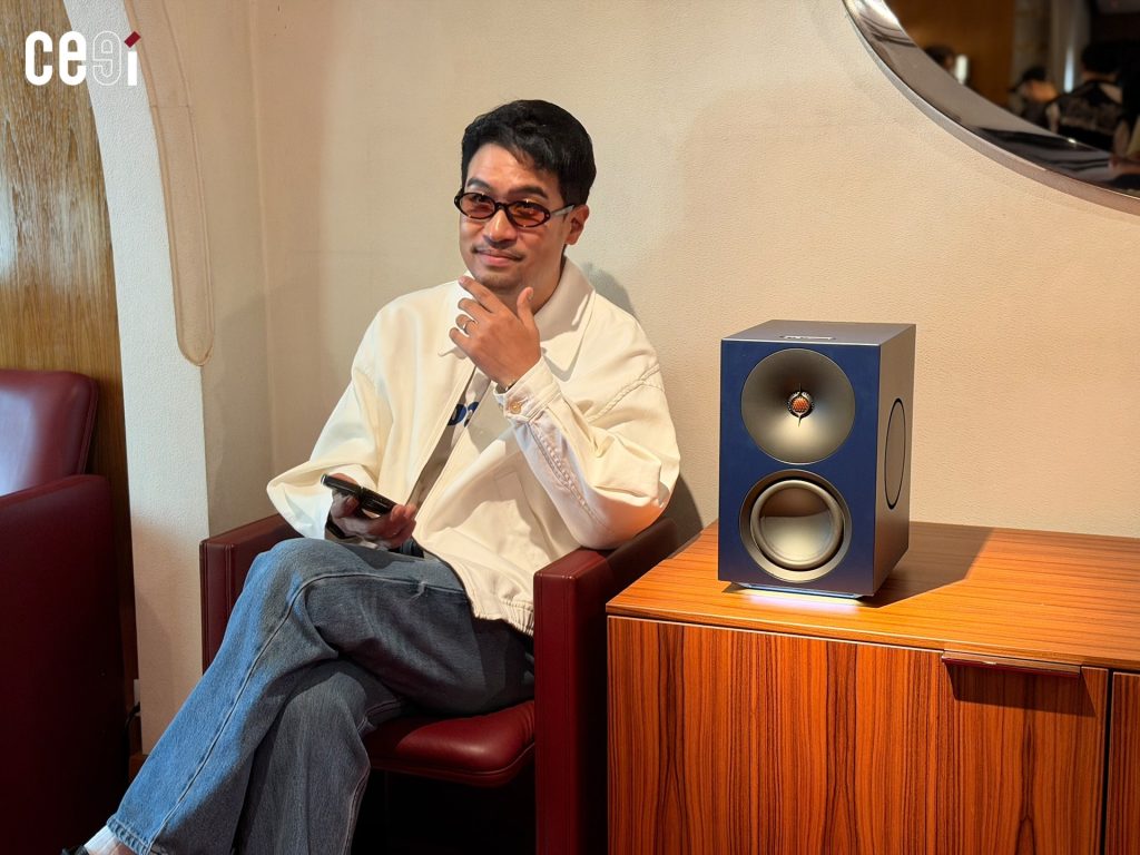 แทน ลิปตากับ Cambridge L/R X