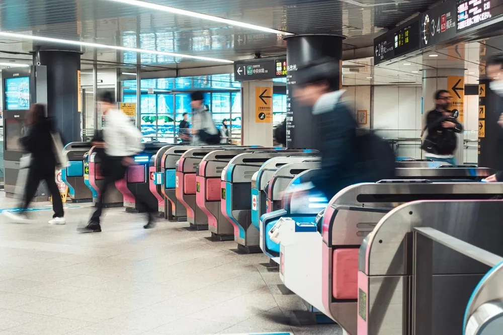 เที่ยวโตเกียวสะดวกขึ้น แตะจ่ายบัตรเครดิตขึ้นรถไฟได้แล้ว