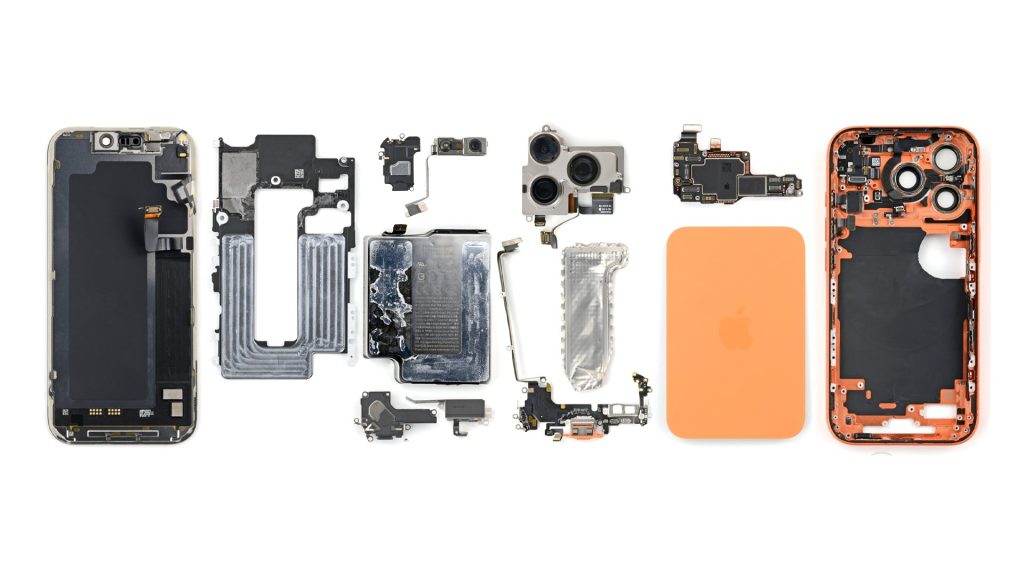 Apple เอาจริง มิจฉาชีพจีนเนียนถอดจอแท้ iPhone 17 ใส่จอปลอมคืนช็อป