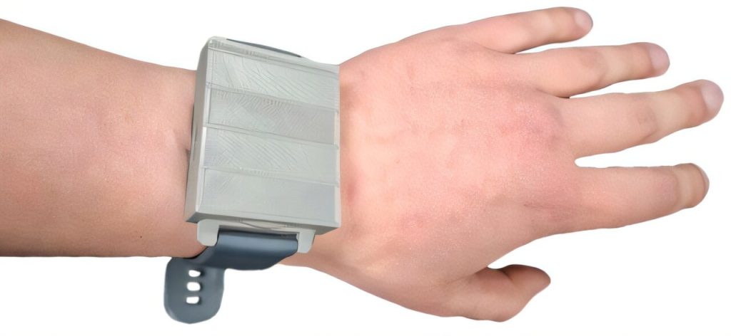 นักวิจัยพัฒนา Wearable ตรวจไมโครพลาสติกในร่างกาย โดยไม่ต้องเจาะเลือด