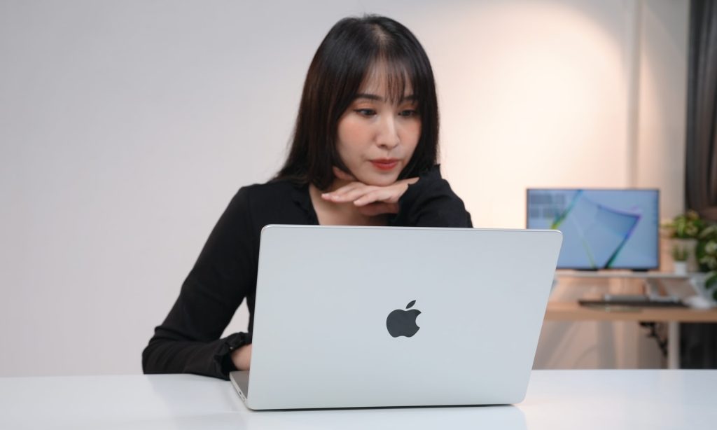 Apple ยกเครื่องความปลอดภัย Mac ครั้งใหญ่ รับมือยุค Agentic AI ที่ “ปล่อยมือได้ แต่ต้องไม่ประมาท”