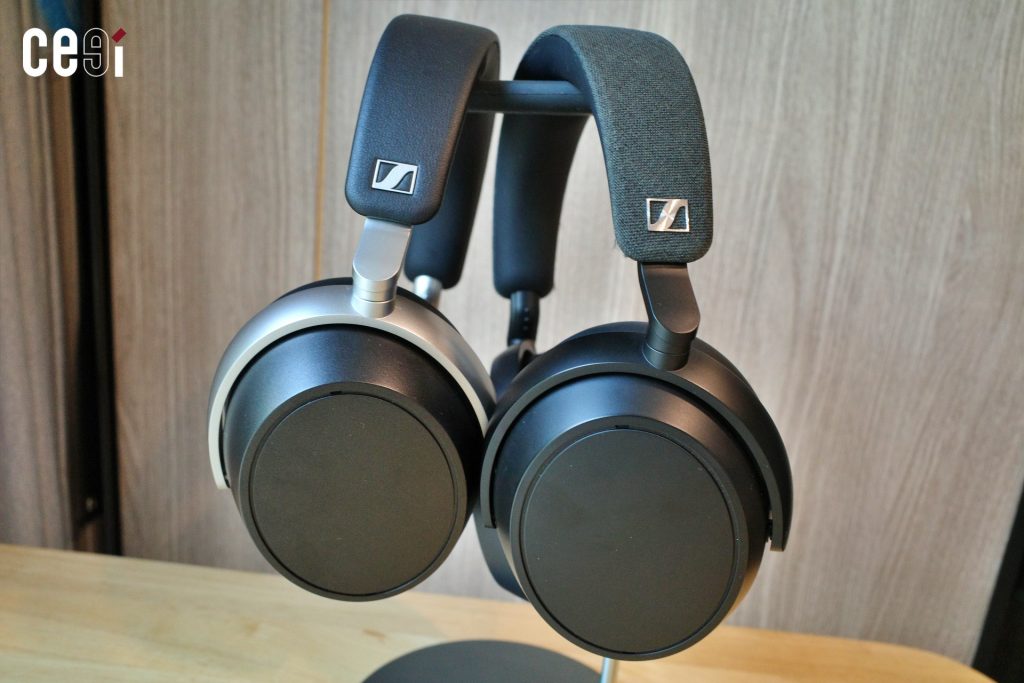 Sennheiser HDB 630 และ Momentum 4