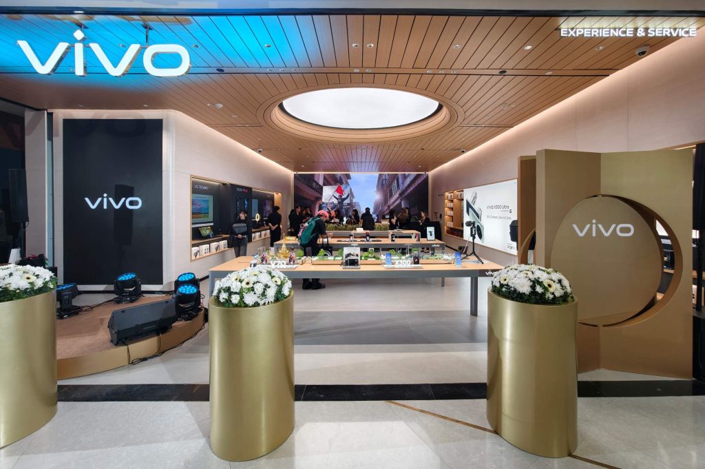 vivo เปิดศูนย์บริการและพื้นที่จัดแสดงดีไซน์ใหม่ที่สยามพารากอน เน้นประสบการณ์ทดลองถ่ายภาพ