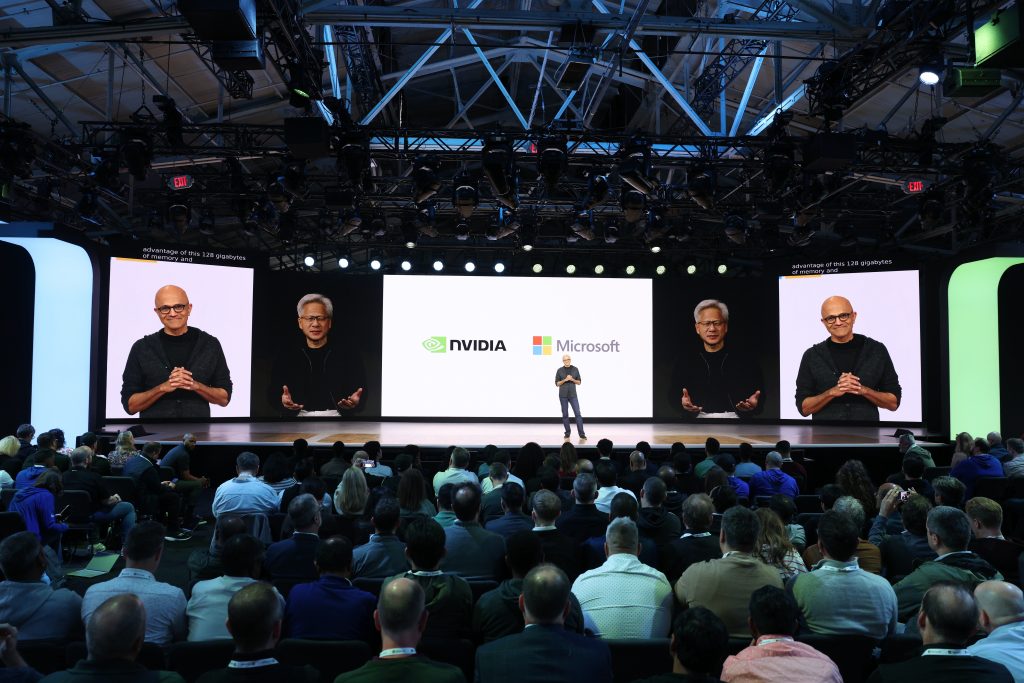 Microsoft เปิดเกมรุก AI ครั้งใหญ่ เปิดตัวพีซี NVIDIA รุ่นใหม่-อุปกรณ์ AI อัจฉริยะ พร้อมโมเดลแข่ง OpenAI