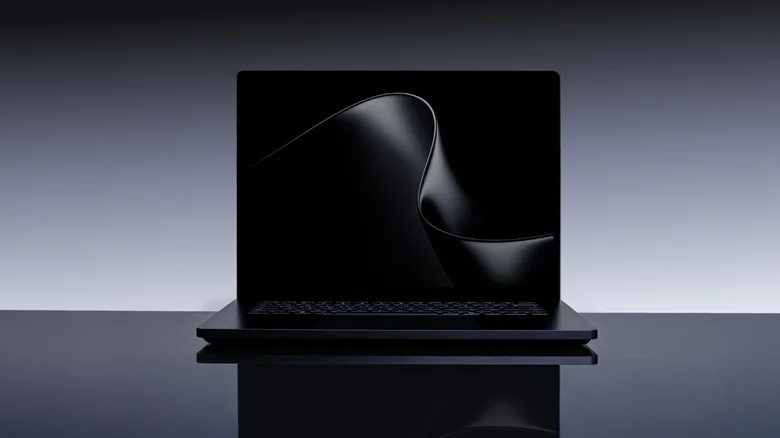 Microsoft เผย Surface Laptop Ultra โมเดลใหม่ ใช้ชิป Nvidia RTX Spark