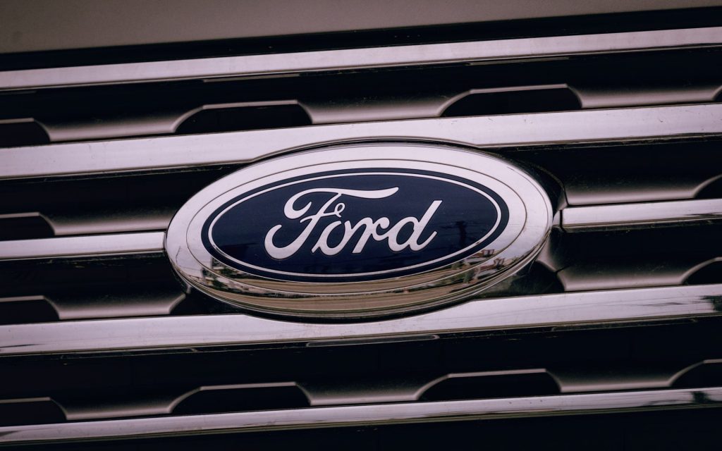 บริษัทยักษ์ใหญ่ Ford, IBM และ CBA กลับมาจ้างพนักงานอีกครั้ง หลังพบว่า AI ยังแทนที่มนุษย์ไม่ได้