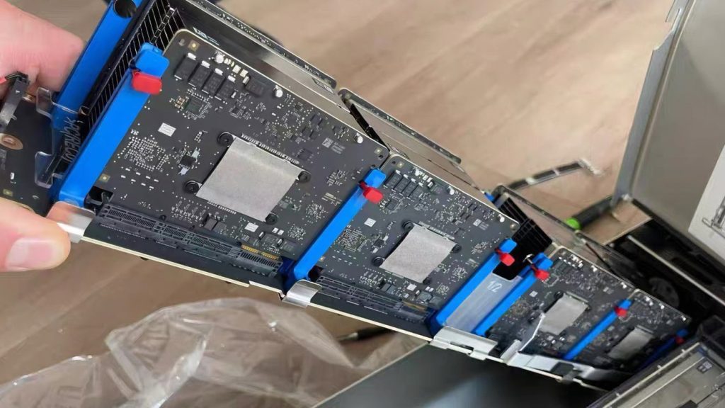 หลุดภาพแรก! เจาะภายในเซิร์ฟเวอร์ AI ของ Apple เผยเบื้องหลัง Private Cloud Compute