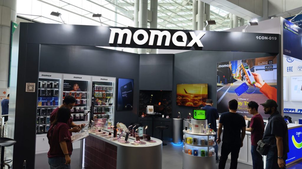 Momax โชว์พาวเวอร์แบงก์แบตกึ่งโซลิดสเตต พร้อมแอปเช็กสุขภาพแบต ที่งาน Hong Kong Electronics Fair