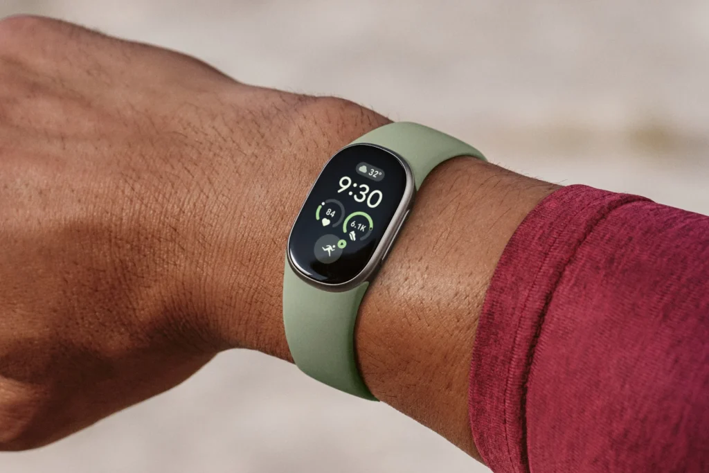 เปิดตัว Fitbit Edge สายรัดข้อมือสุขภาพ มีหน้าจอ แบตเตอรี่ใช้งานได้นาน 7 วัน