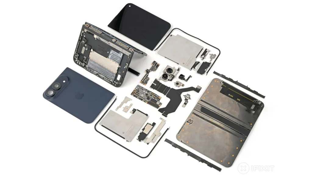 iFixit แกะ iPhone Duo พบฝุ่นเข้าบานพับ เผยสาเหตุจอแตกอาจเกี่ยวกับแรงกดสะสม